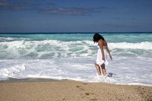 Couchsurfing : fonctionnement, avantages et inconvénients