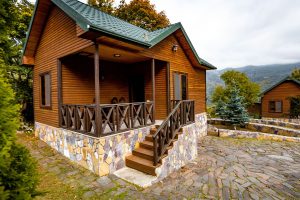 Gîte ou hôtel : quel hébergement choisir pour votre prochain voyage ?