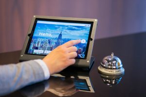 Comment les plateformes de réservation d'hôtels façonnent vos décisions ?