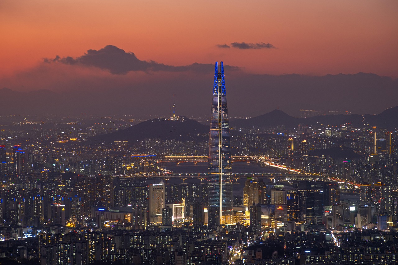 découvrez la hauteur impressionnante de la lotte world tower, l'un des gratte-ciel les plus hauts du monde, située à séoul, en corée du sud.