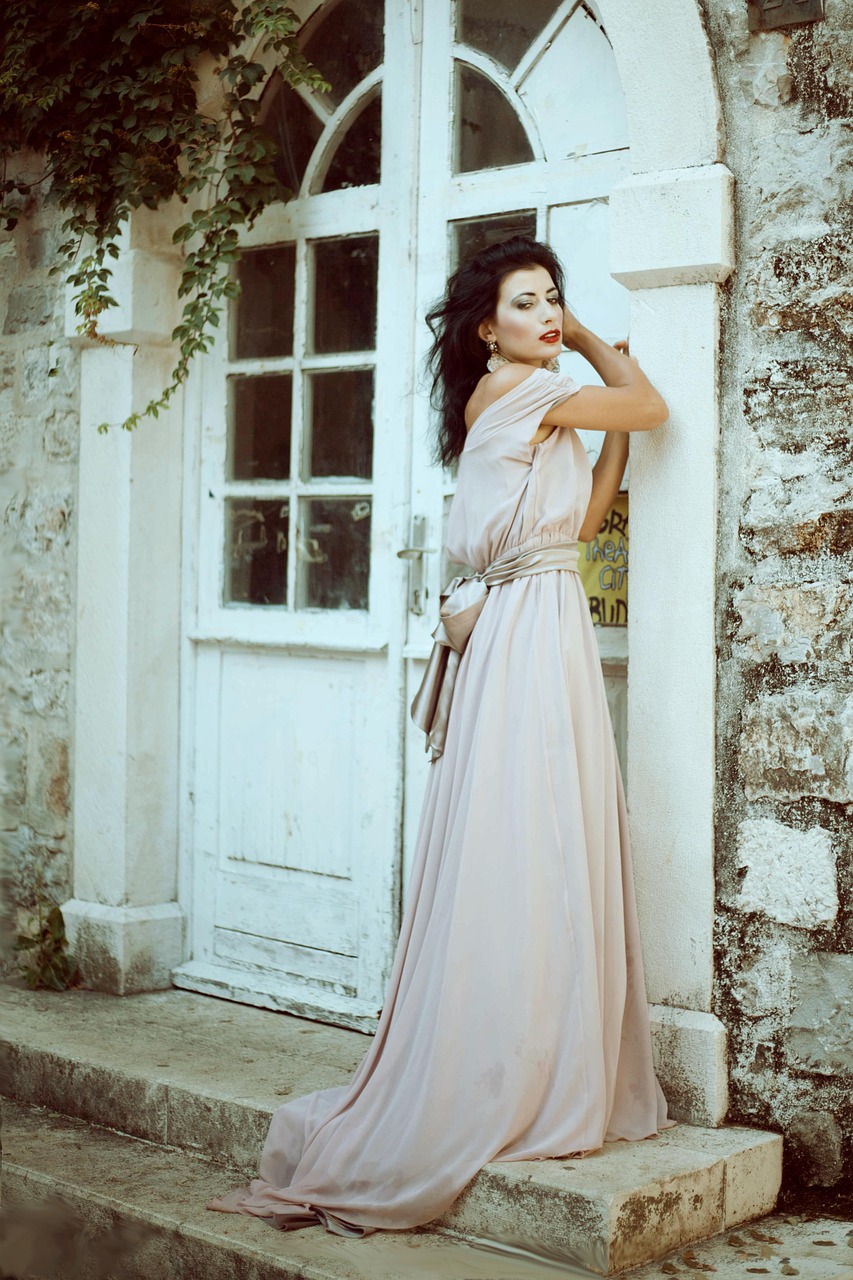 découvrez le monténégro, un pays aux paysages époustouflants, riche en histoire et en culture, idéal pour des vacances entre nature, mer et montagne.